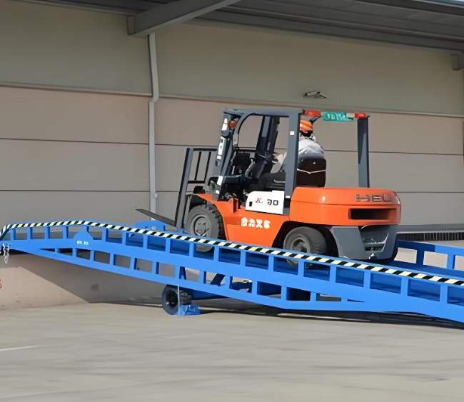 山西移动式卸货平台（叉车用）